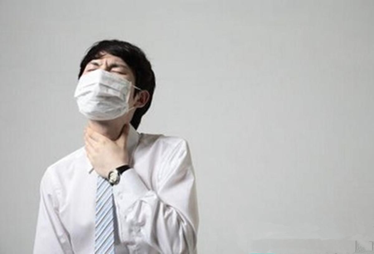 小伙以为嗓子眼扎了根牙刷毛, 医生却说生病了, 这是