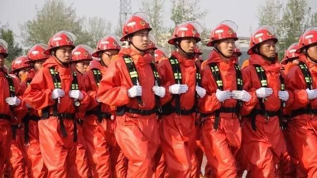 兵种: 他们是养兵千日, 用兵千日的武警消防部