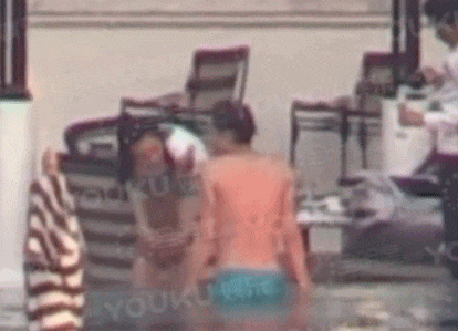 今天的劲爆新闻真的炸了,卓伟的大爆料直接爆出了白百合出轨小鲜肉