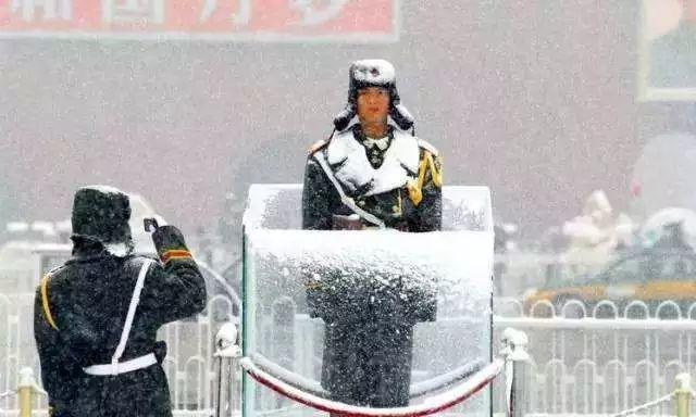 爸妈, 今年冬天又下了很大的雪, 我也冷但不能回家