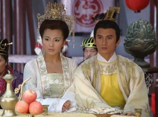 结婚十年后, 他爱上了妻子的亲妹妹