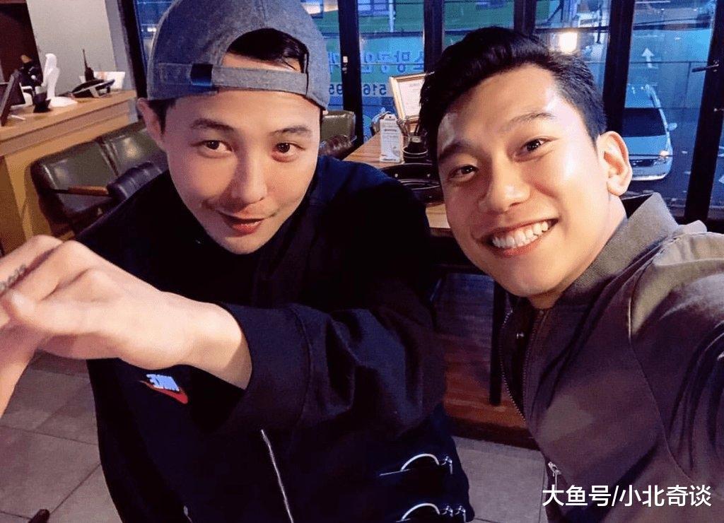 还记得曾经被杜海涛单膝跪地迎接