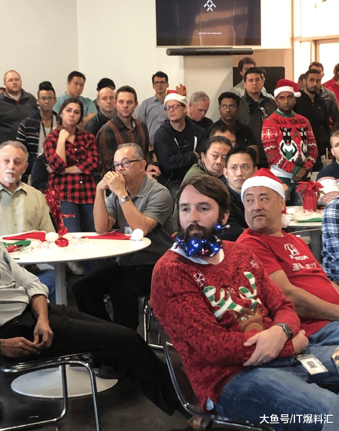 你看把老贾滋润的，都已经提前在