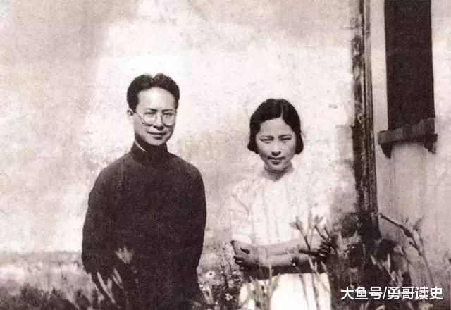 1922年，沈从文以一个乡下农