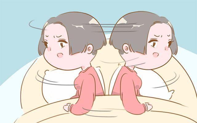 宝妈们遇到过的搞笑经历: 半夜睡醒一摸床边, 我家娃去哪儿了?