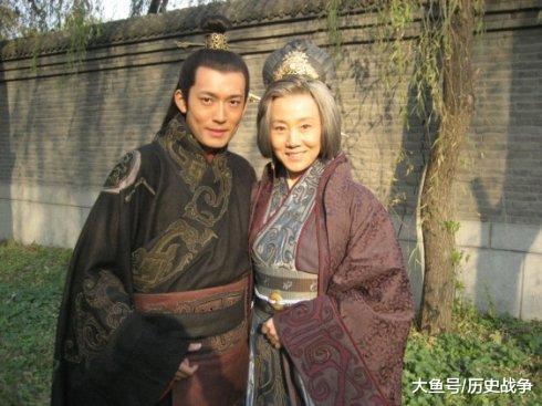 孙权的母亲吴夫人年少的时候父母