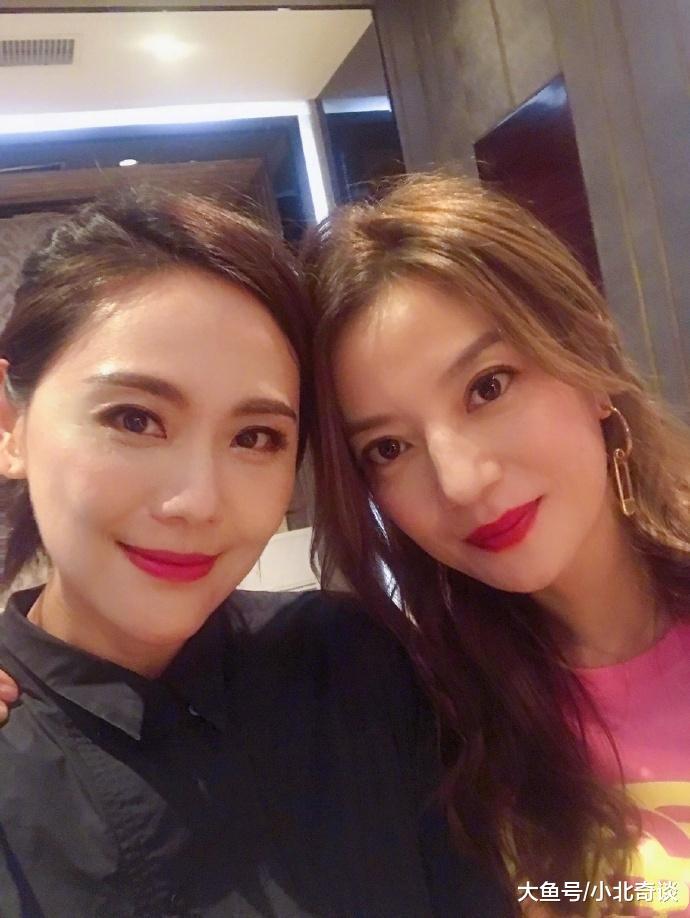 时隔多年，小燕子与柳红再度同框