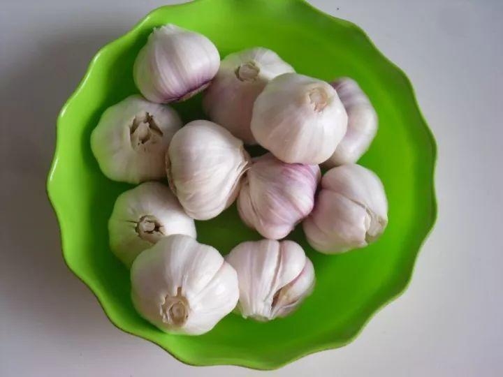 几瓣蒜半碗豆, 学会这两种食物, 才能过个正宗腊八节!