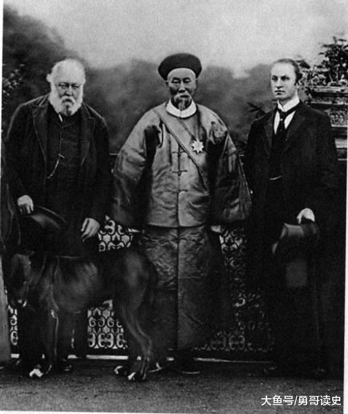 1896年8月，李鸿章访问英国