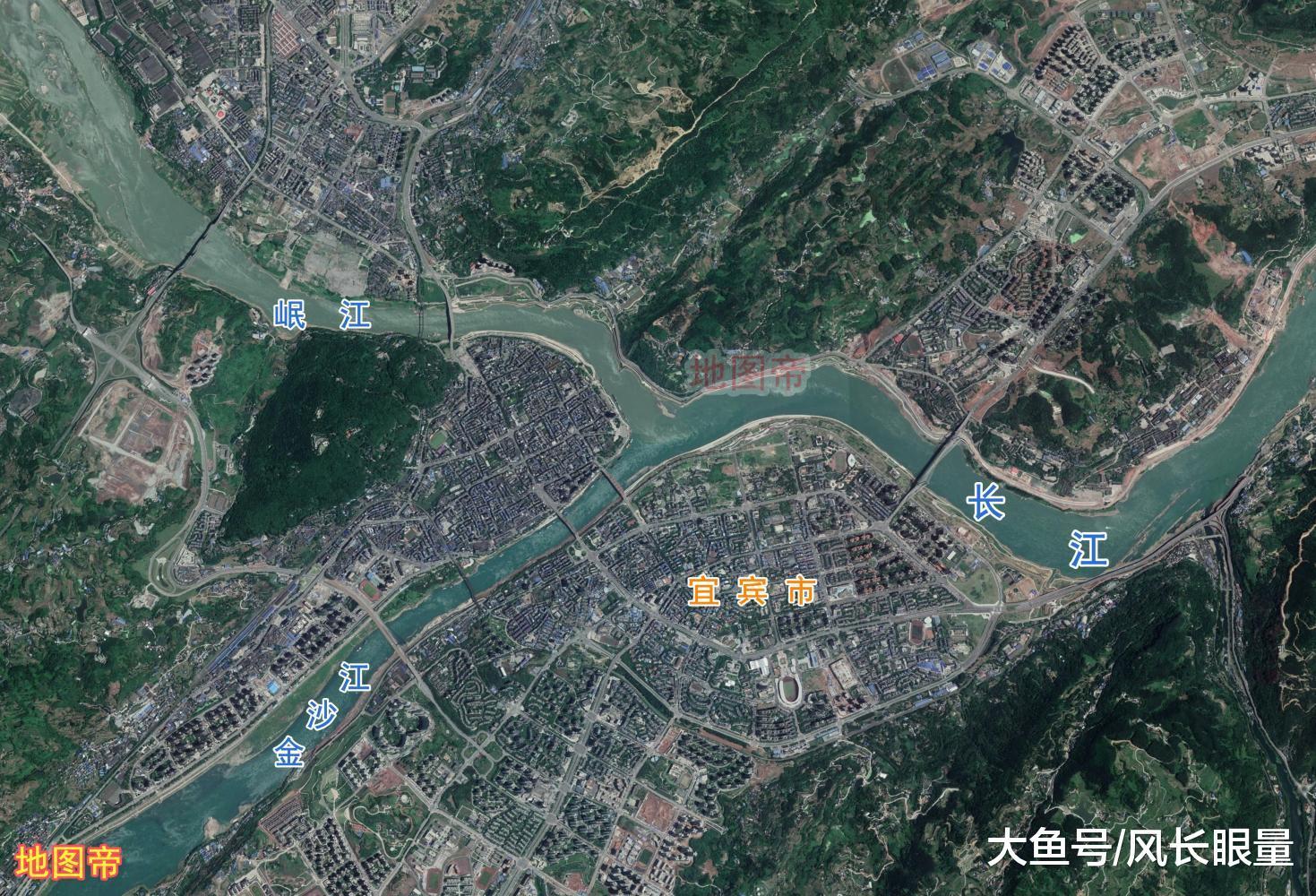 宜宾位于四川省南部，地处四川、