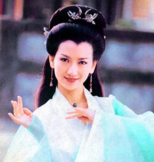小时候羡慕白素贞, 现在只想做许仙他姐!