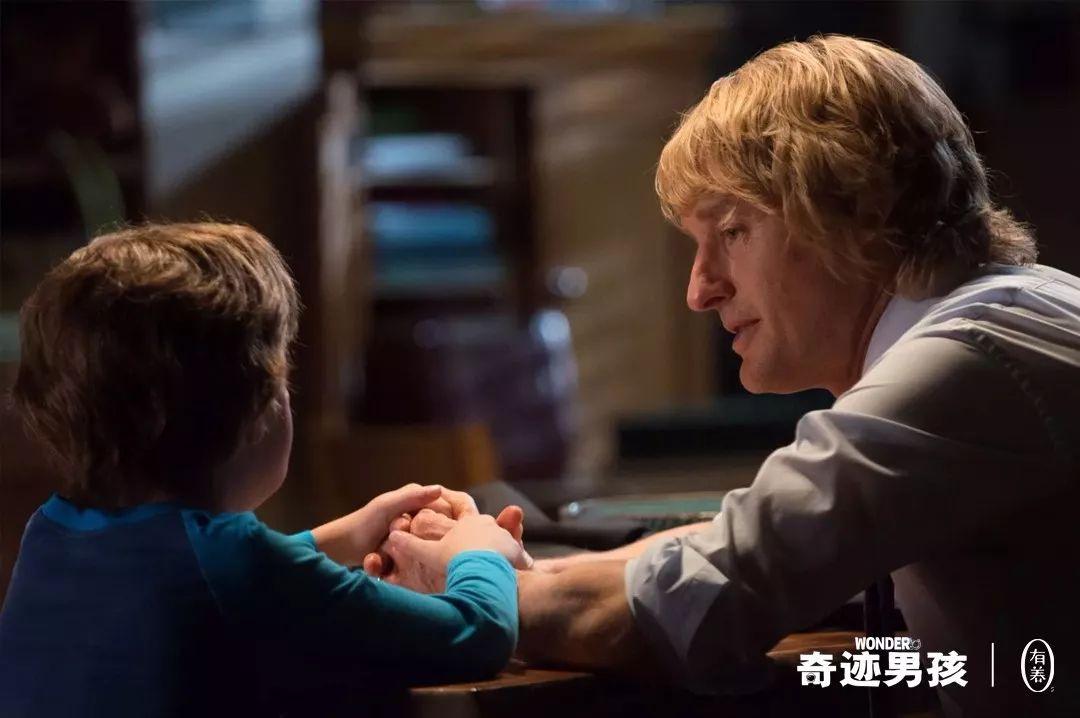 暖哭! 这个孩子一出生就输了, 但父母帮他扳了回来!