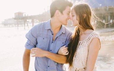 女人对你有情有意的四个信号, 不要错过真爱!