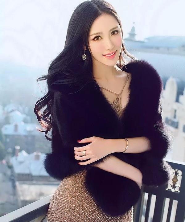 女人这5个行为, 就是在暗示喜欢你!