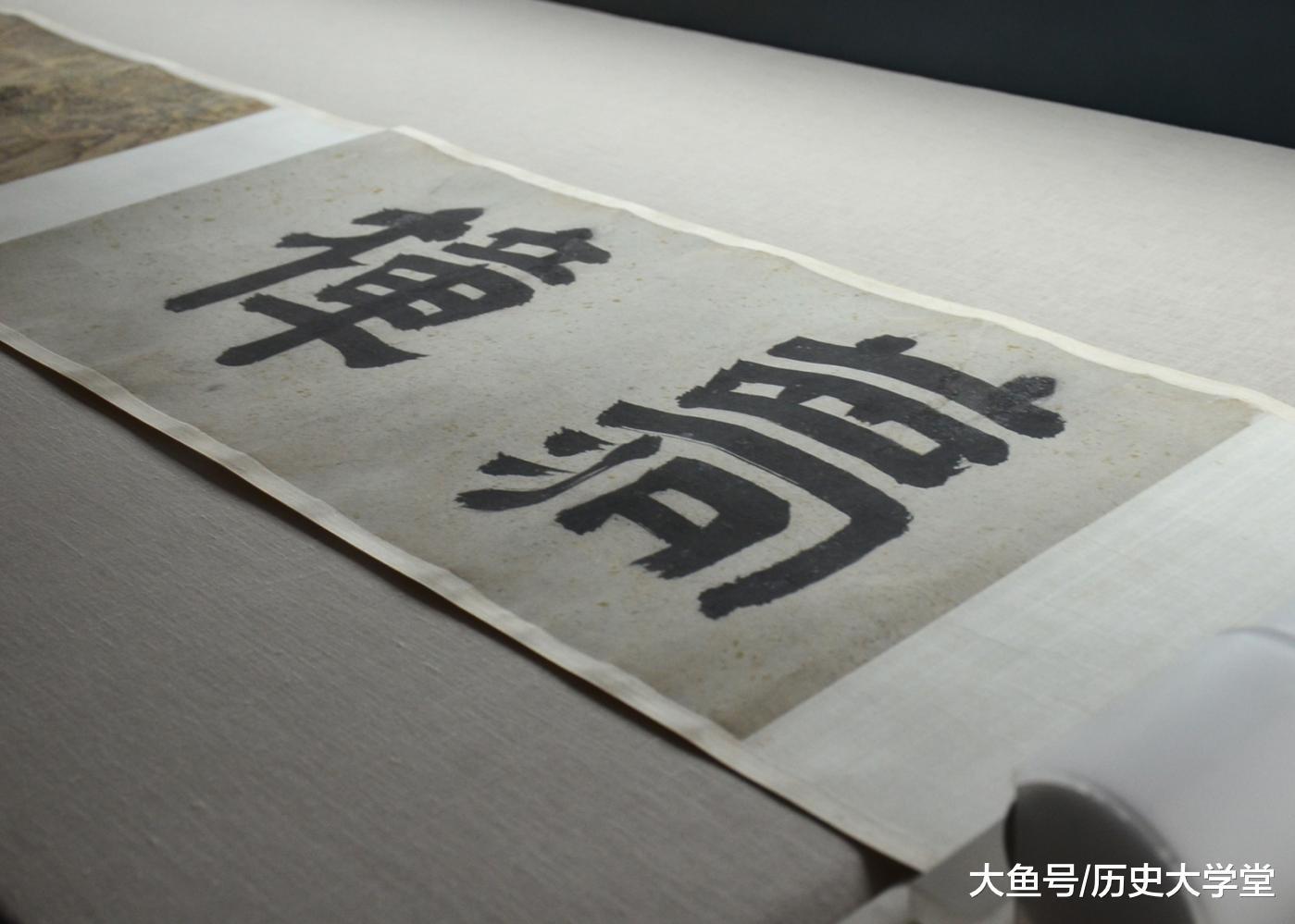 胡原东九岁时父亲病故于临江的樟