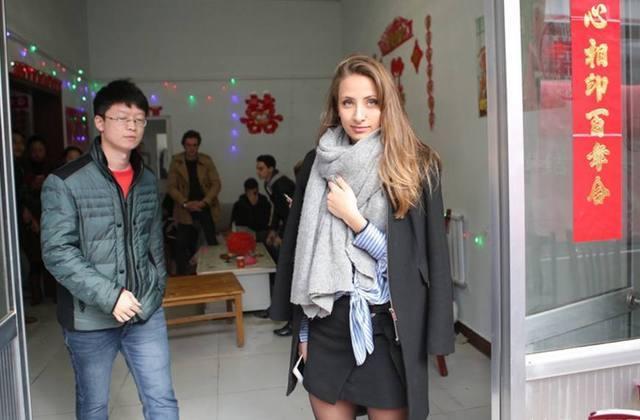 一群法国美女参加中国婚礼, 猜猜他们喜欢吃什么?