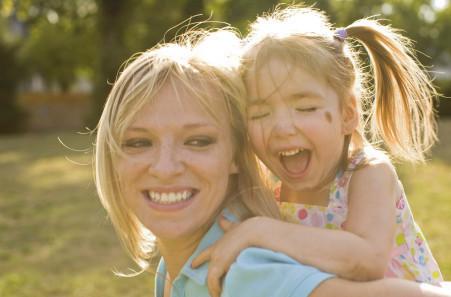 这2种宝妈会让孩子没有安全感, 如果有你, 最好改正