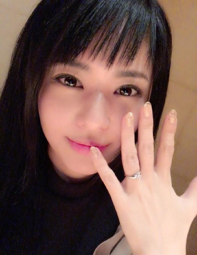 苍井空微博宣布结婚: 有男人接受了我以前的工作