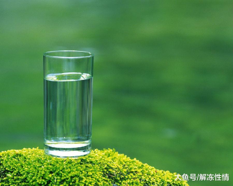 【生活是杯水】入世之初，每个人