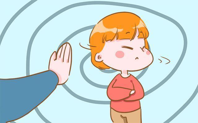 孩子淘气时尽量忍住别说这些话, 会让他们变得自卑, 对成长不利