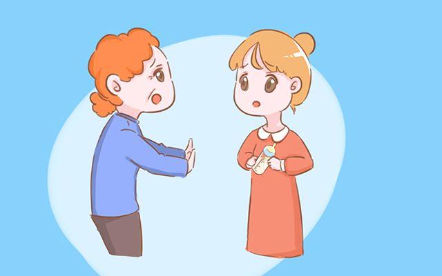 想让宝宝准时睡觉, 妈妈就尽量避免睡前做这几件事, 别大意
