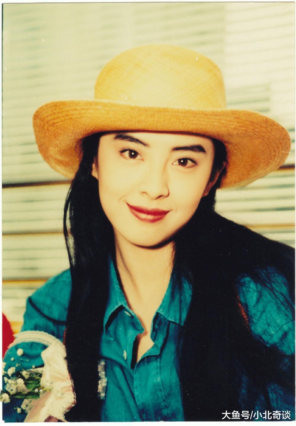 一代女神王祖贤在社交平台上晒自