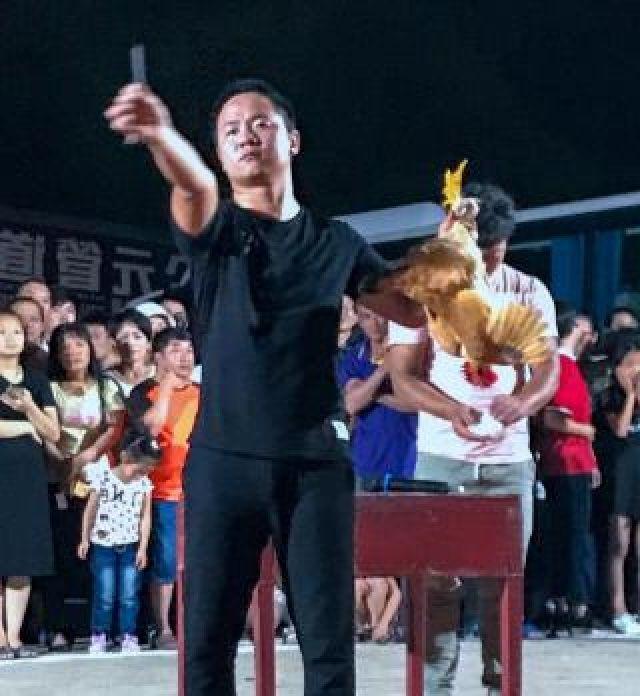 一只鸡让他净赚上万块, 他是怎么做到的?