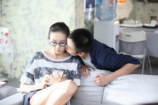 姑娘别傻了, 未婚先孕, 只是渣男婚姻压价的筹码!