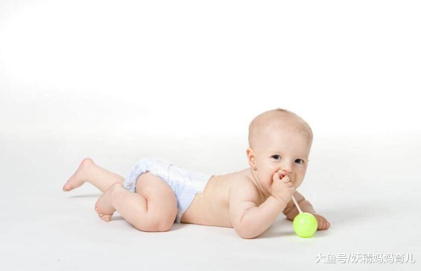 8个月宝宝不会爬怎么办? 五招让宝宝爱上爬