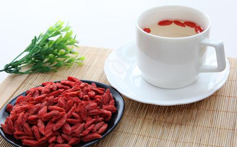 枸杞补肾养肾效果好, 但是忌与这2种食物一起吃, 很多人还不知道