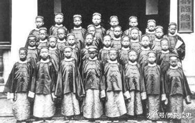 李鸿章非常重视向西方学习先进的