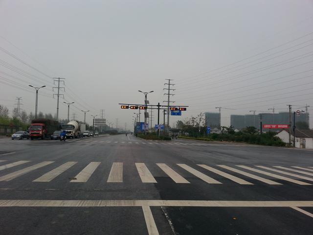 红灯变成0延迟数秒变绿灯,算闯红灯吗