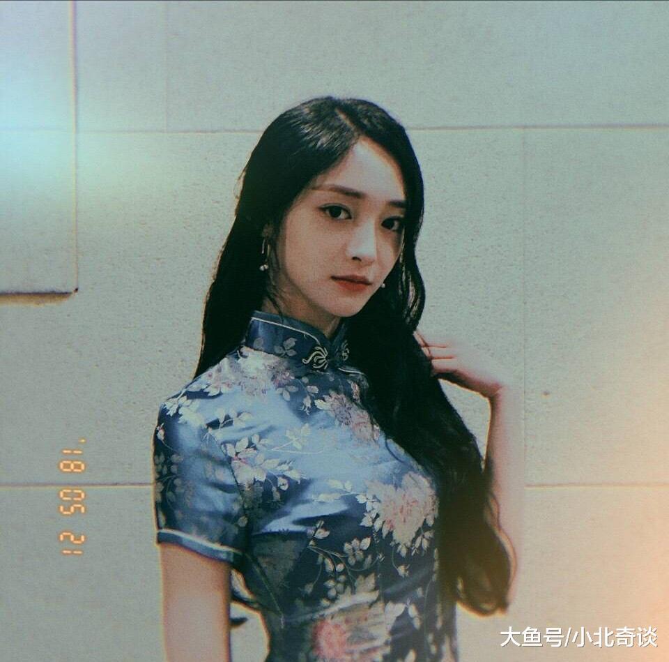 旗袍本就是中国风最浓厚的一种服