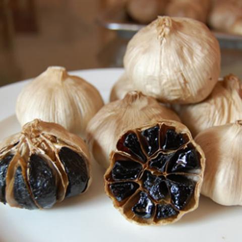 这些美食是脑血栓的天然“清理工”, 饭前饭后吃一点, 清除血管垃圾