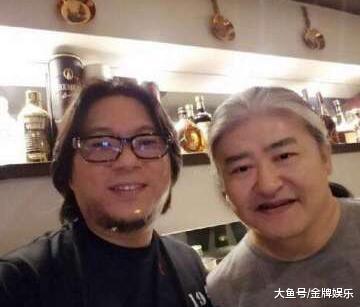 近段时间，当一张刘欢满头白发的