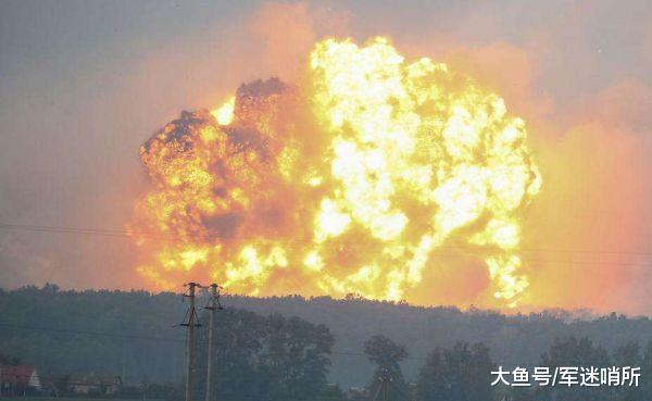 乌克兰军火库又爆炸了！乌克兰当