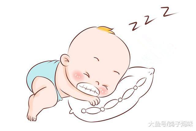 宝宝睡觉时出现这种怪癖, 要及时纠正!