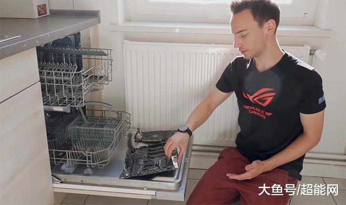 有网友问小超哥，电脑脏了怎么办