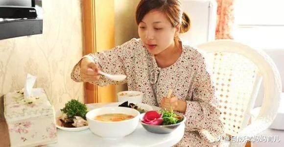 产后母乳营养不足怎么办, 妈妈产后这样吃  3款月子餐推荐