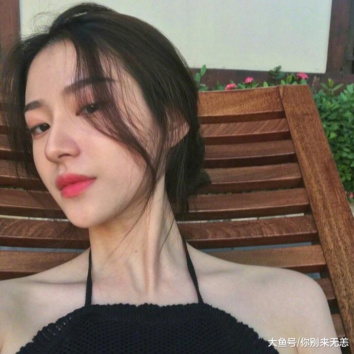 女人学会这3个“撩人”技巧, 让男人对你越来越上瘾!