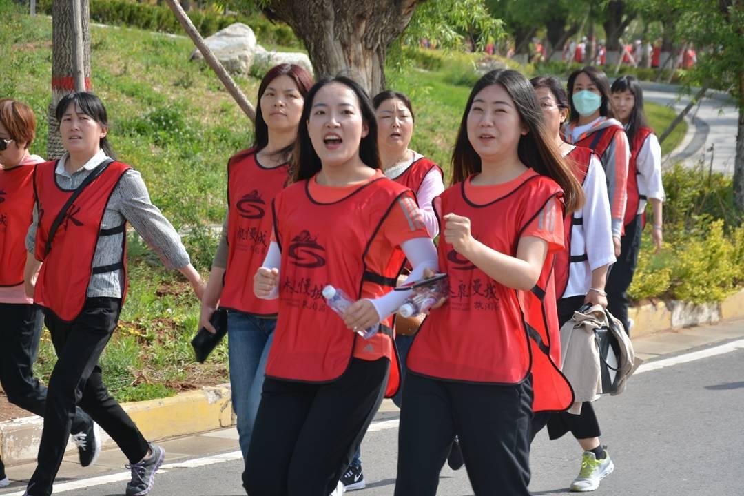 中国白水第二届槐花文化节开幕林皋慢城旅游景区成为AAAA级景区