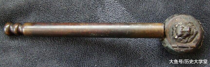 清代官员身份的象征，科举入仕考