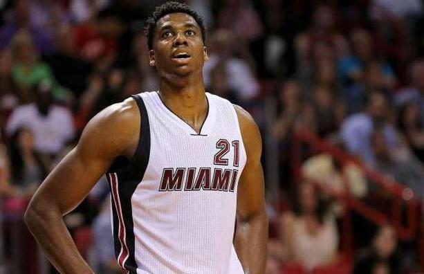 重磅! 14+11当家内线面临交易, 韦德: 要钱没有