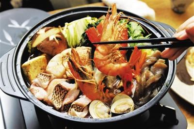 专家提醒: 女人少沾这类食物, 当心妇科病复发, 别说我没告诉你