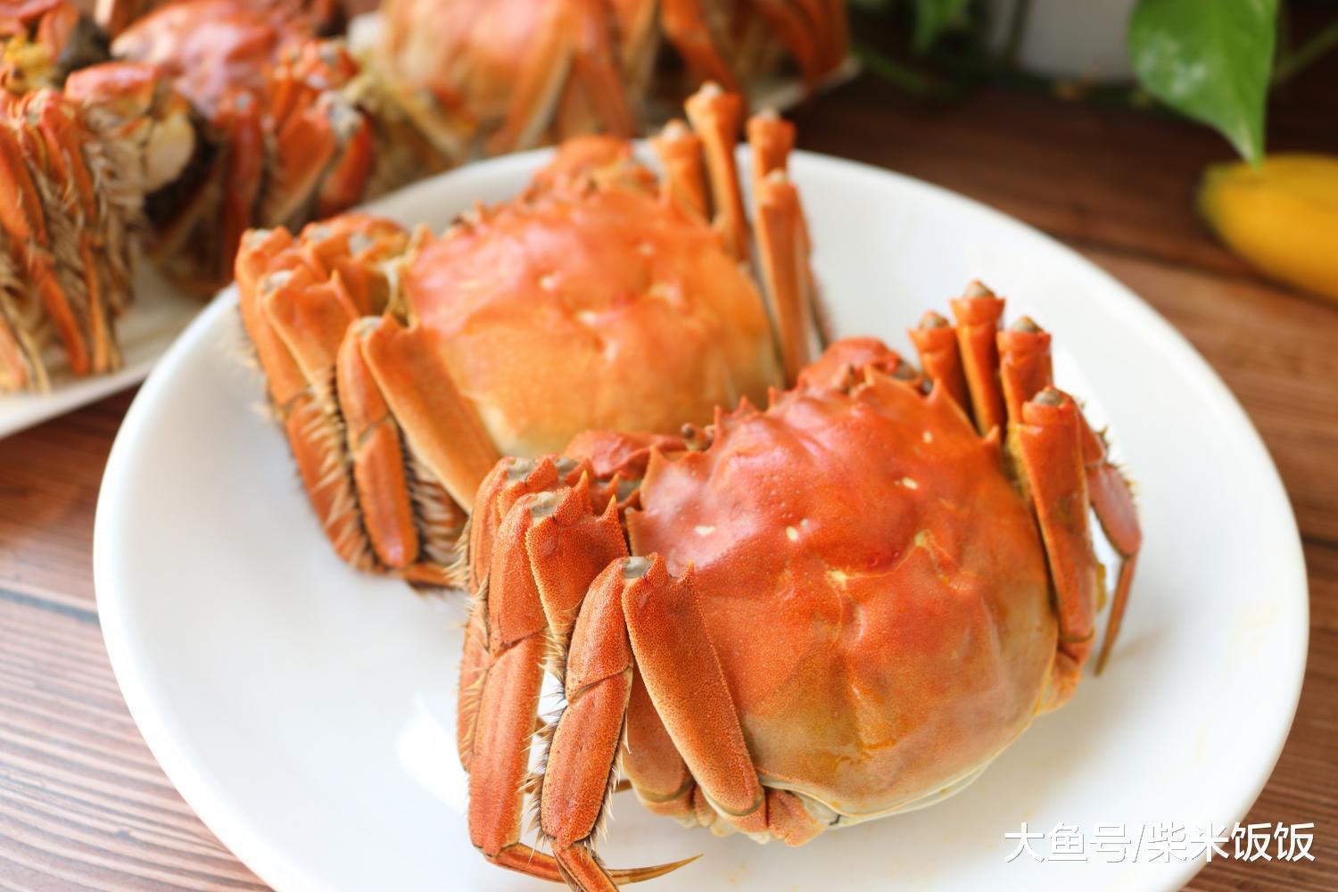 眼下吃螃蟹的时候到了，喜欢吃螃