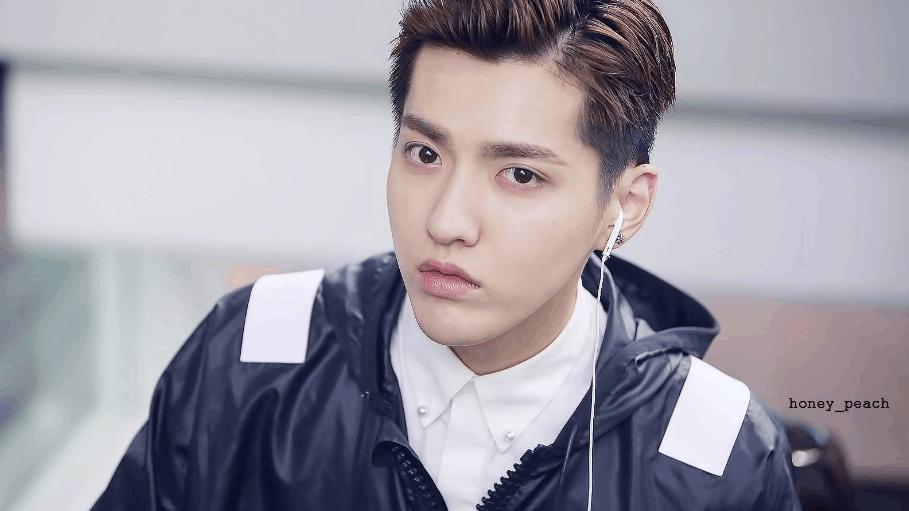 为什么明星收入这么高? 看完了您就明白了!