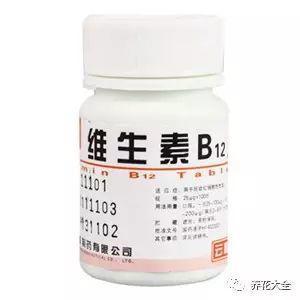 啤酒里加两片药再浇花, 保管花猛蹿疯长, 一星期就蹿上房顶!