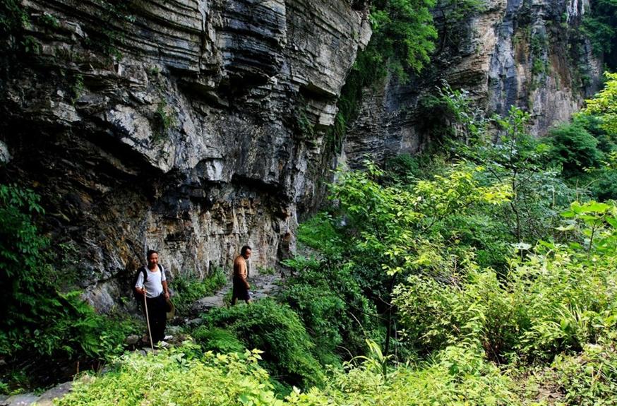 这个村里的男人都怕女人, 长年居住在深山, 背后的原因让人惊讶