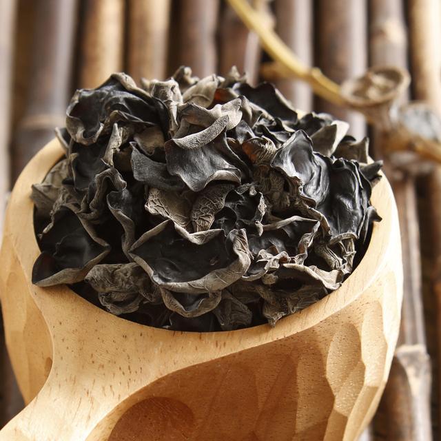 这几种“碱性食物”, 就是天然的血管清道夫, 软化血管不得血栓