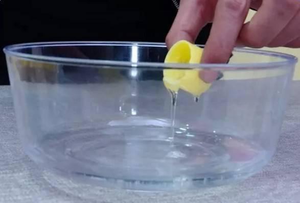 冬天鞋子这样洗, 1分钟搞定, 和新的一样